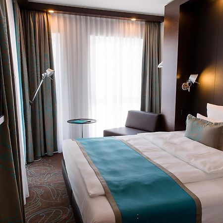 Motel One Stuttgart-Bad Cannstatt Екстериор снимка