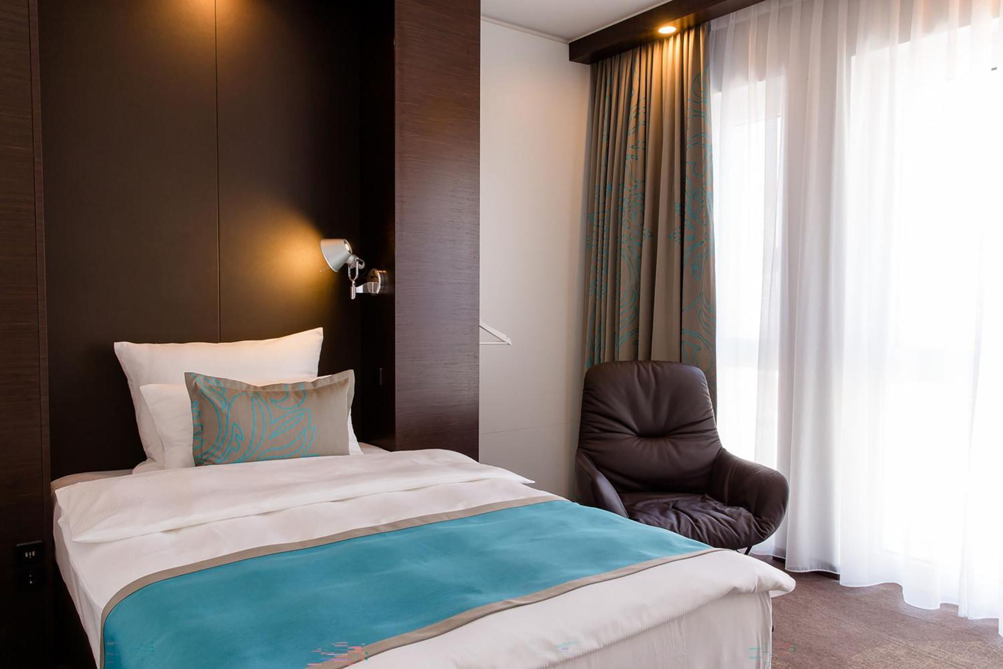 Motel One Stuttgart-Bad Cannstatt Екстериор снимка