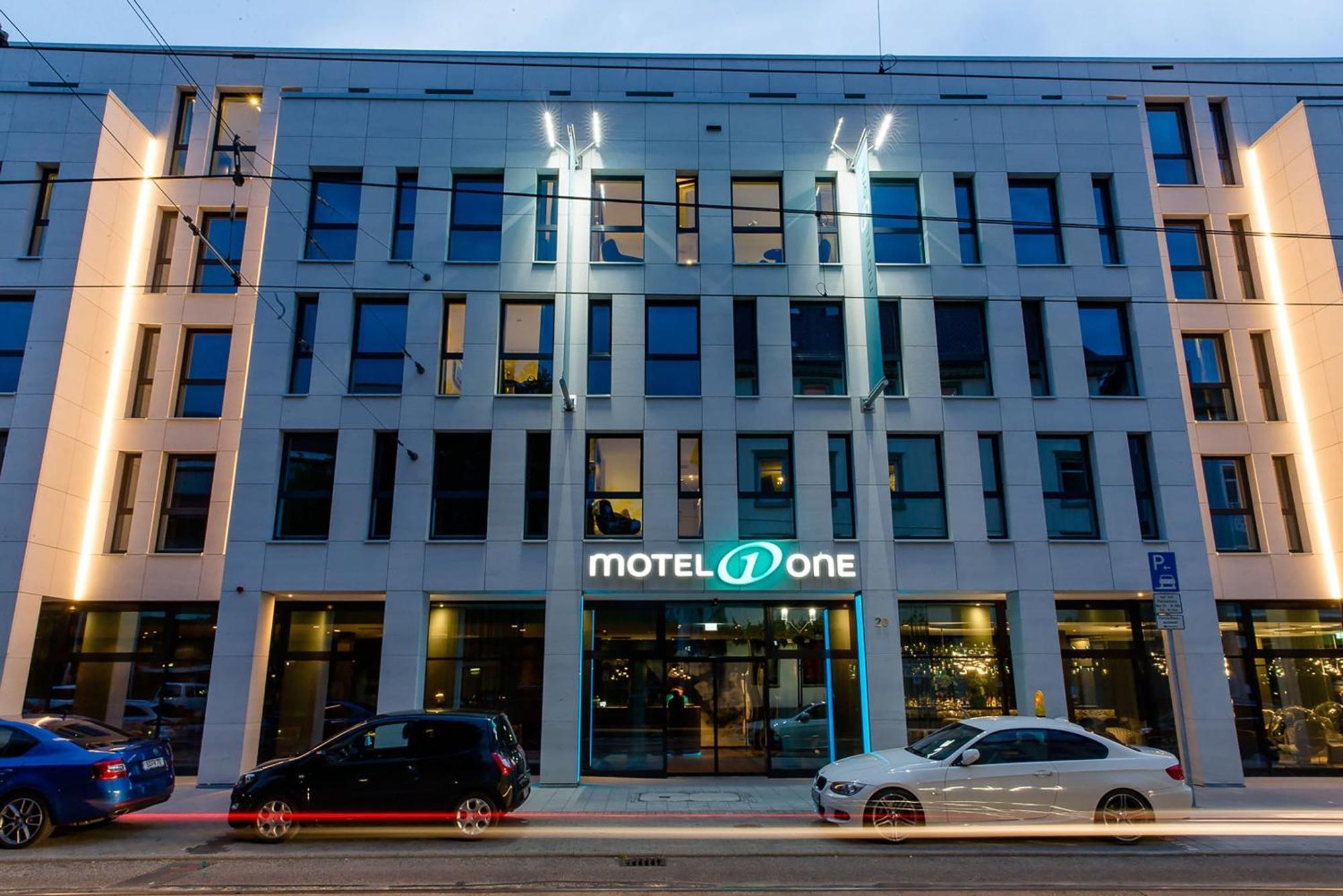 Motel One Stuttgart-Bad Cannstatt Екстериор снимка