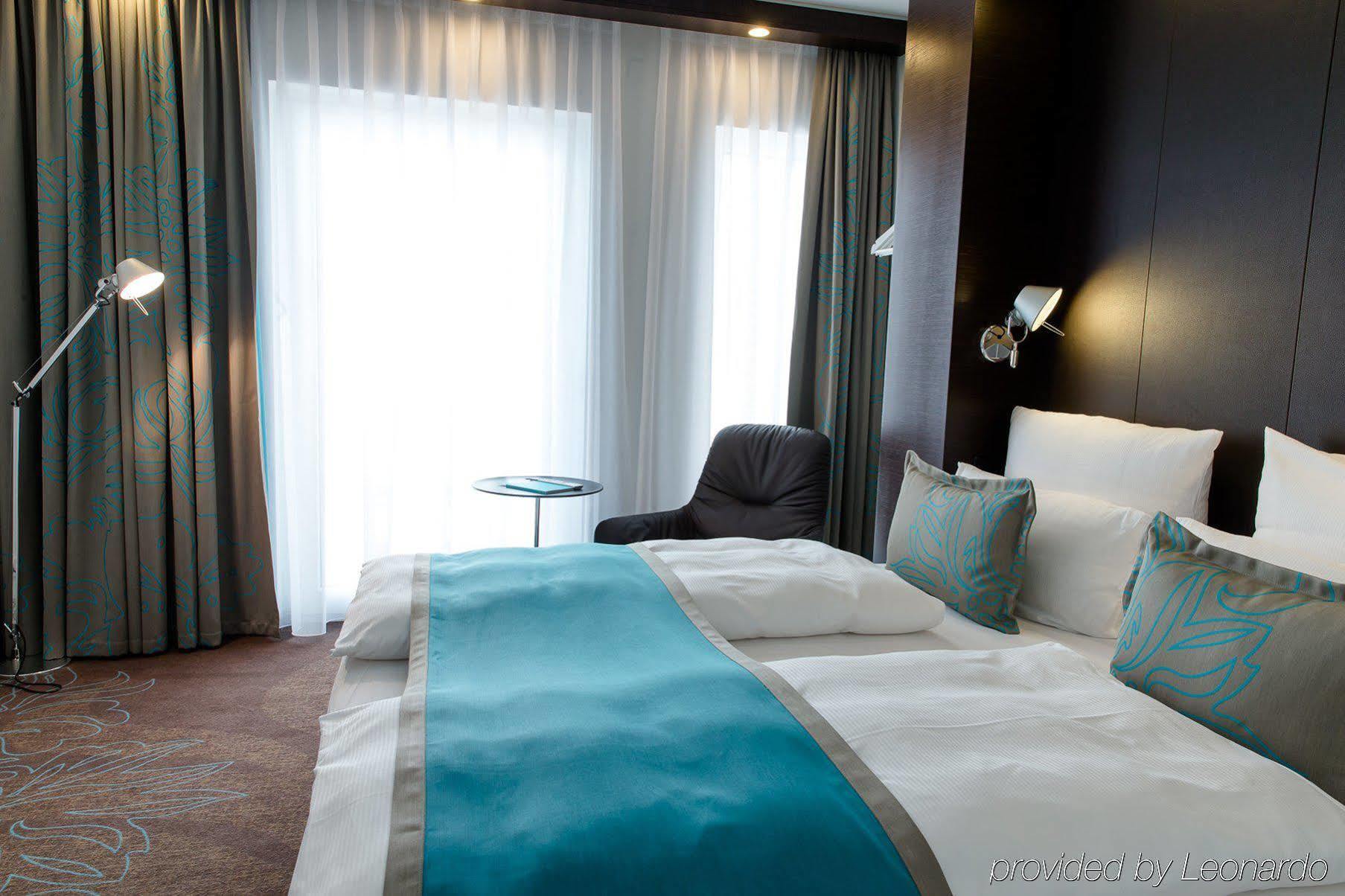 Motel One Stuttgart-Bad Cannstatt Екстериор снимка